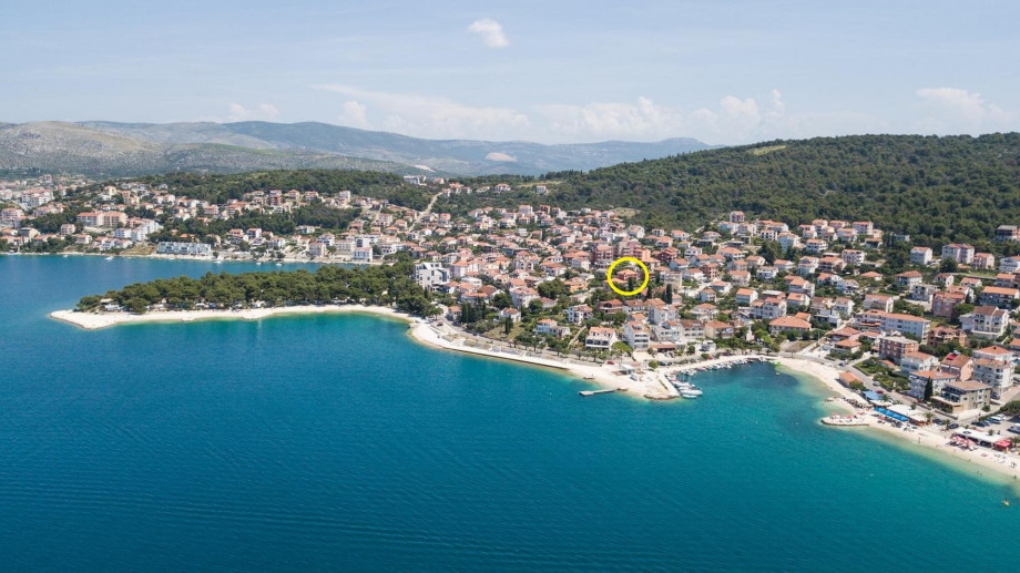 Position of the villa and surrounding area