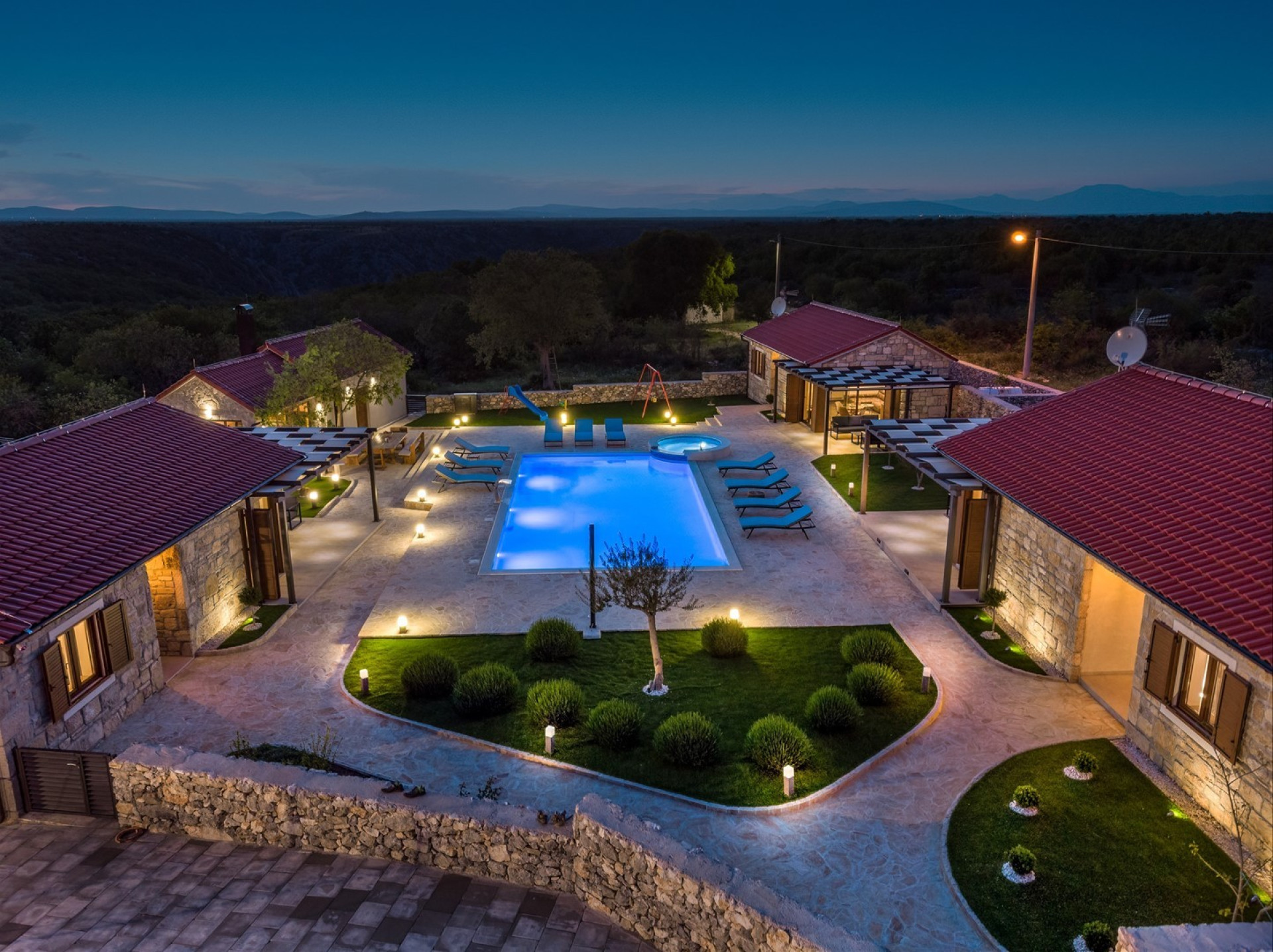 Promina Luxury Villa