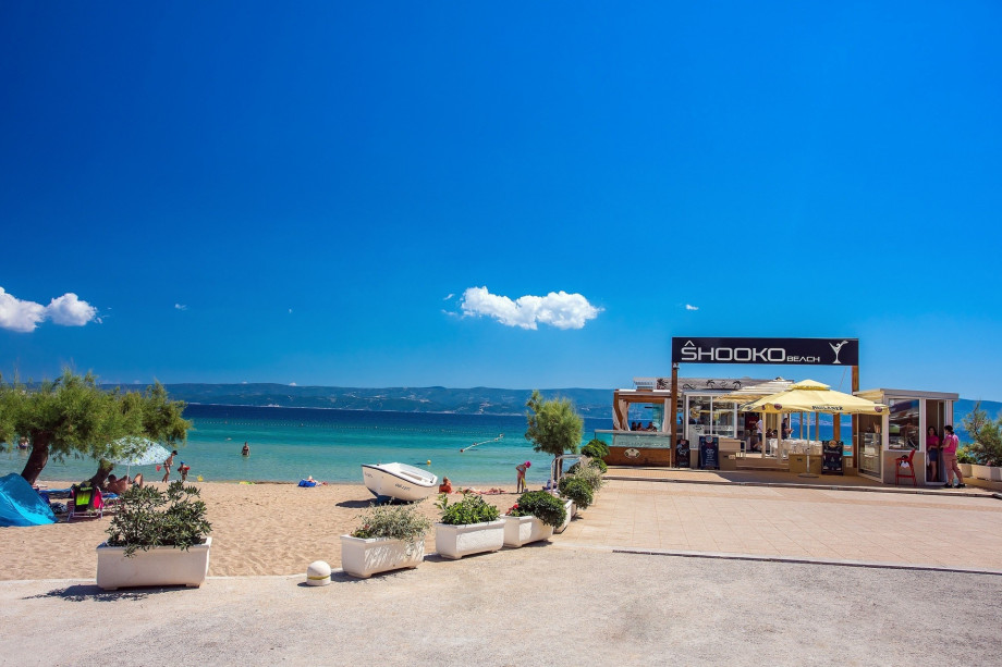 There is a famous Shooko beach bar within walking distance