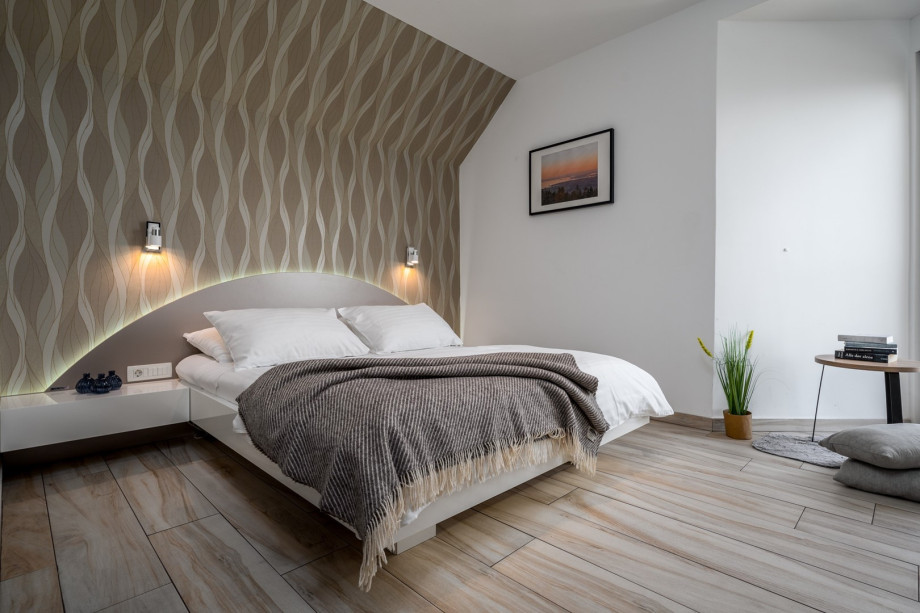 Bedroom No1 with double bed, en-suite and sea views, TV,AC -first floor
