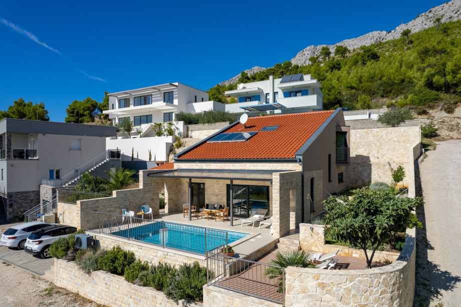 Villa Oslo is located in a quiet neighborhood