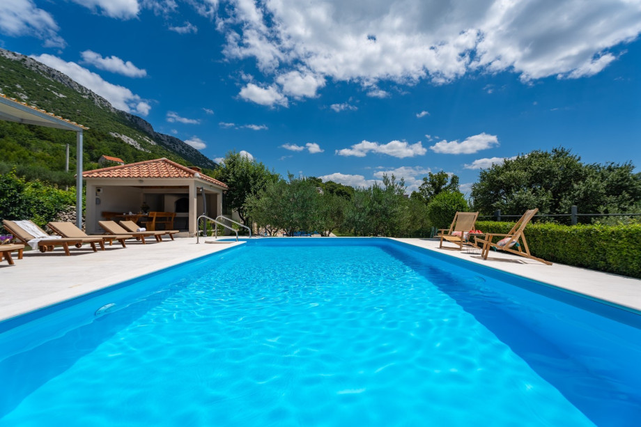 Owners have several-year experience with renting and take care of their guests very well, so we are sure you will have a great time in Villa Beybe.