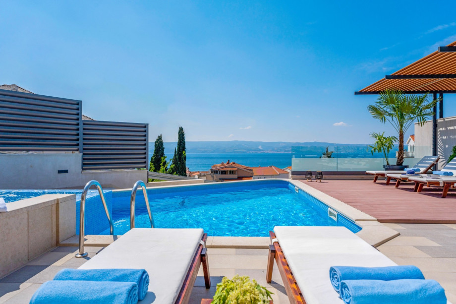 Luxury Villa Bane