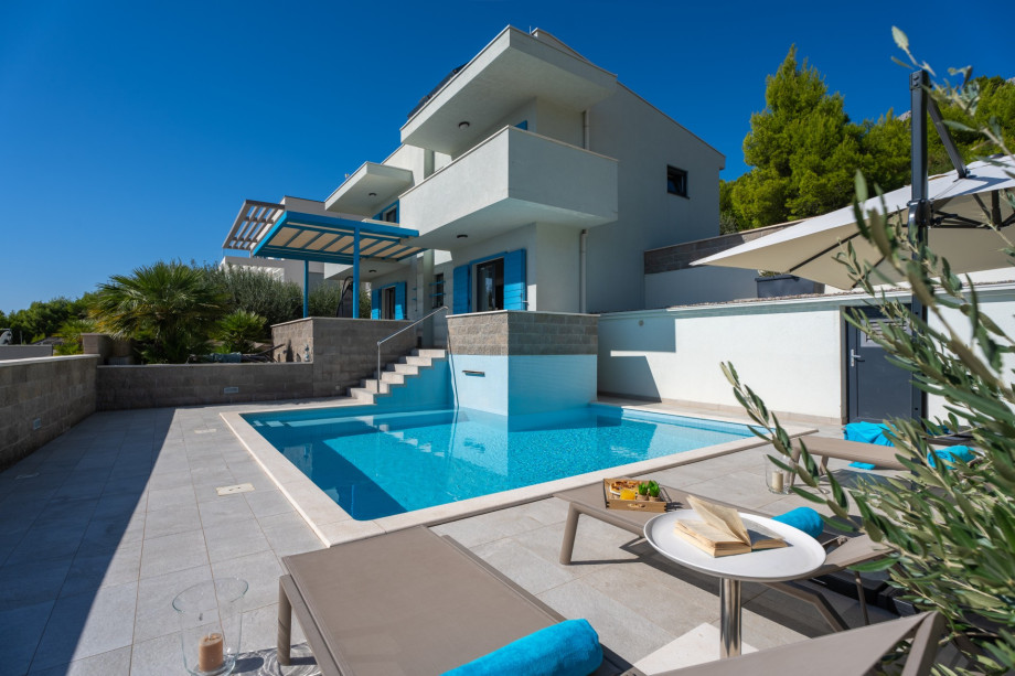 Villa Allegra with private pool, 3 bedrooms, 2.5 bathrooms, and amazing view