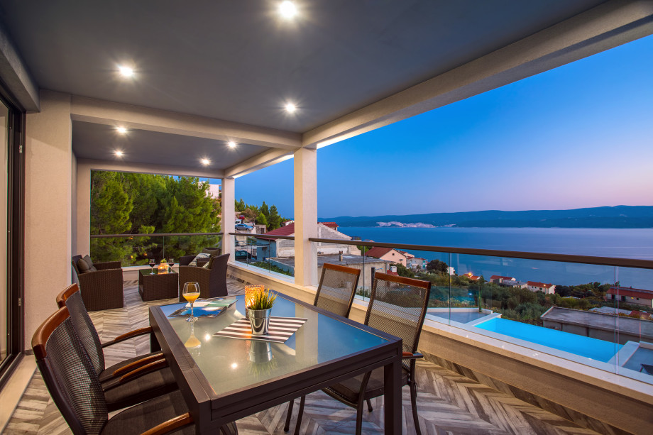 Spectacular view from the terrace on the first floor, in front of the living area