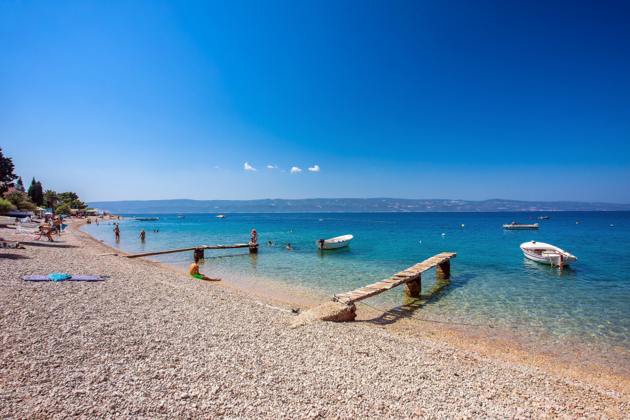 Beautiful pebble beaches in Stanići, 400m away from Villa Pocrnja