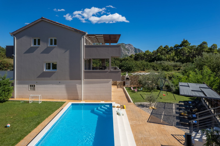 Villa is offering a nice and cozy feeling for your romantic or family relaxation