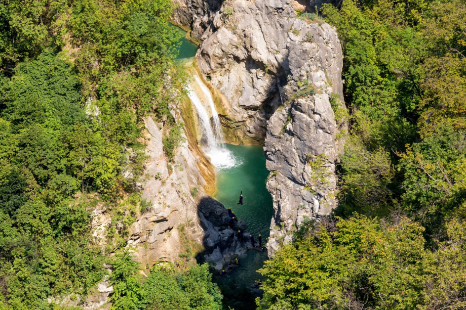 You are less than 15 min walk to Omiš and Cetina River with many attractions and activities