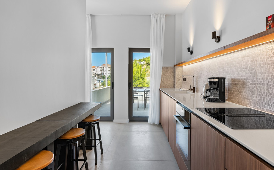 A fully equipped kitchen that has all the amenities you need for your culinary expertise
