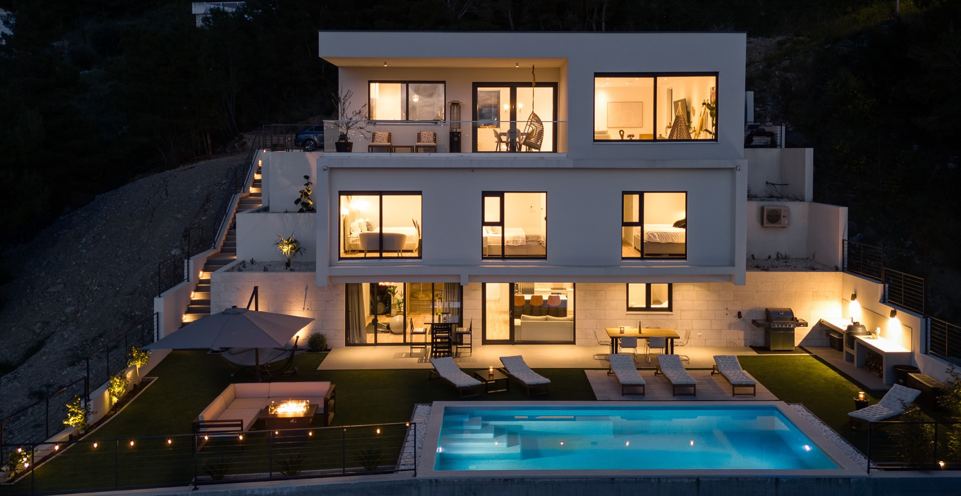 Villa Sunset Split