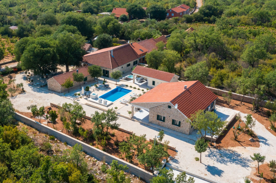 Villa Tosic Estate