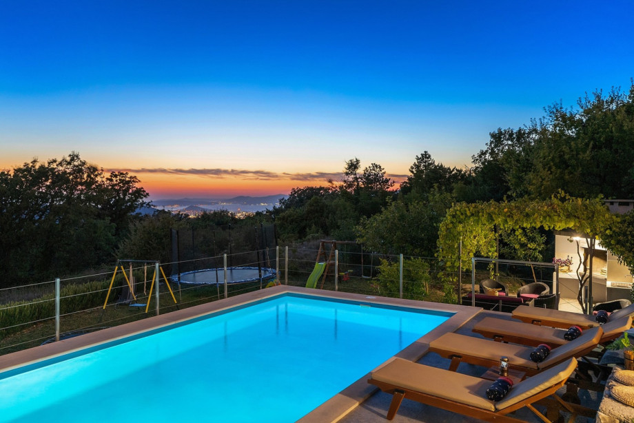 Spectacular sunset views, overviewing town Split and the sea in the distance