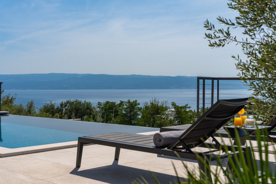 Spectacular sea and islands view