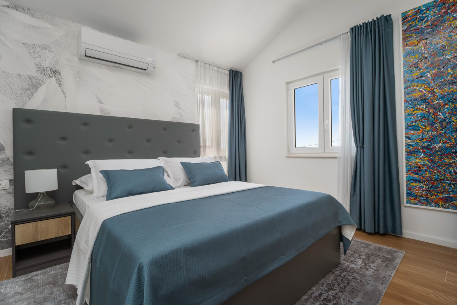 Bedroom NO2 with double bed 160x200cm, air-condition