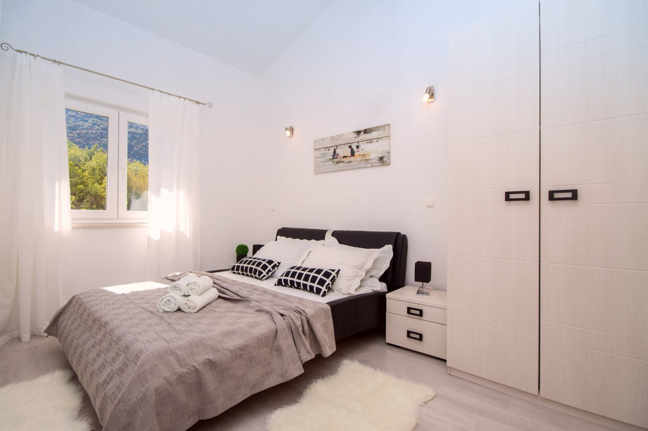 Bedroom No.2 with one queen size double bed