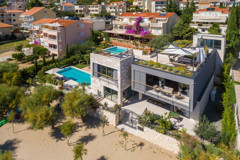 Views on Villa Flores property from above