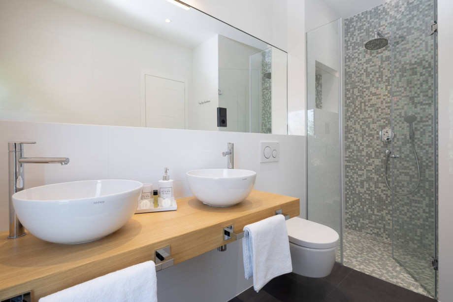Ensuite bathroom in Bedroom No3 with shower and two sinks