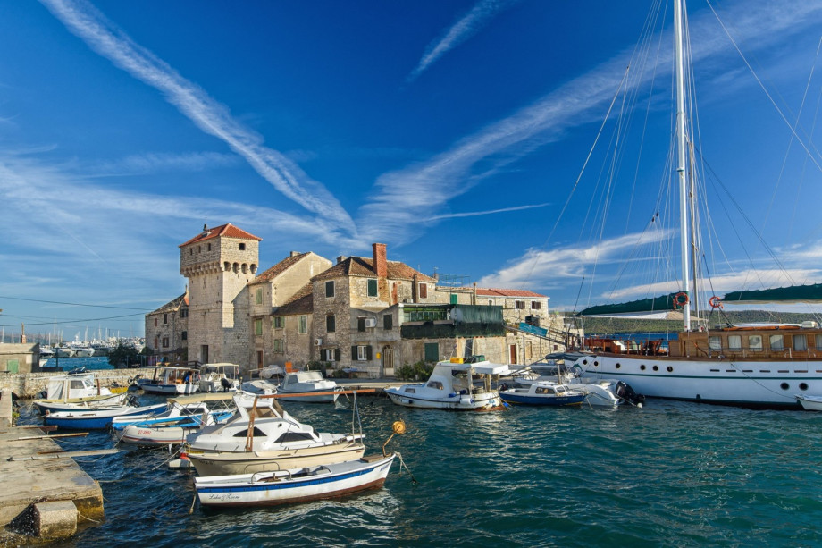 Nearby  history attraction and nice small village Kaštel Gomilica