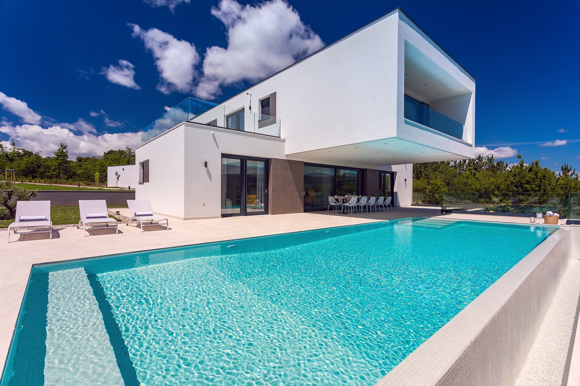 Luxury Villa Sunrise Dream