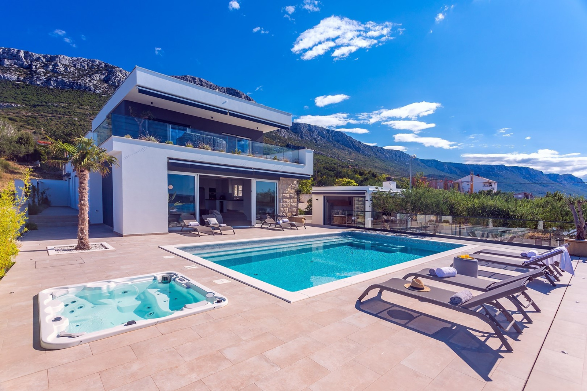 Villa Aria