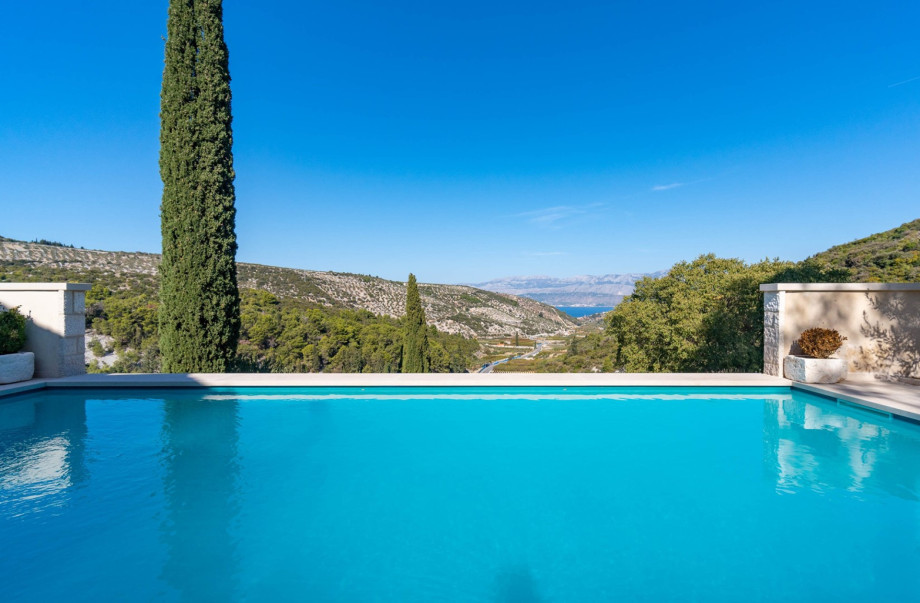 This villa is an ideal choice for those who like to enjoy some peace and quiet