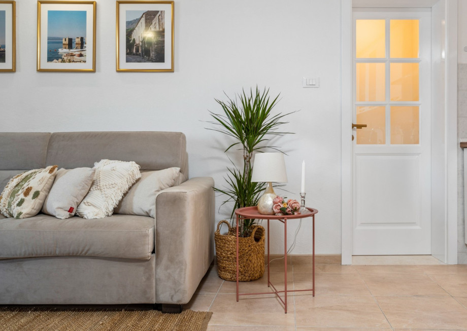 The indoor staircase takes you to the bedroom on the ground floor