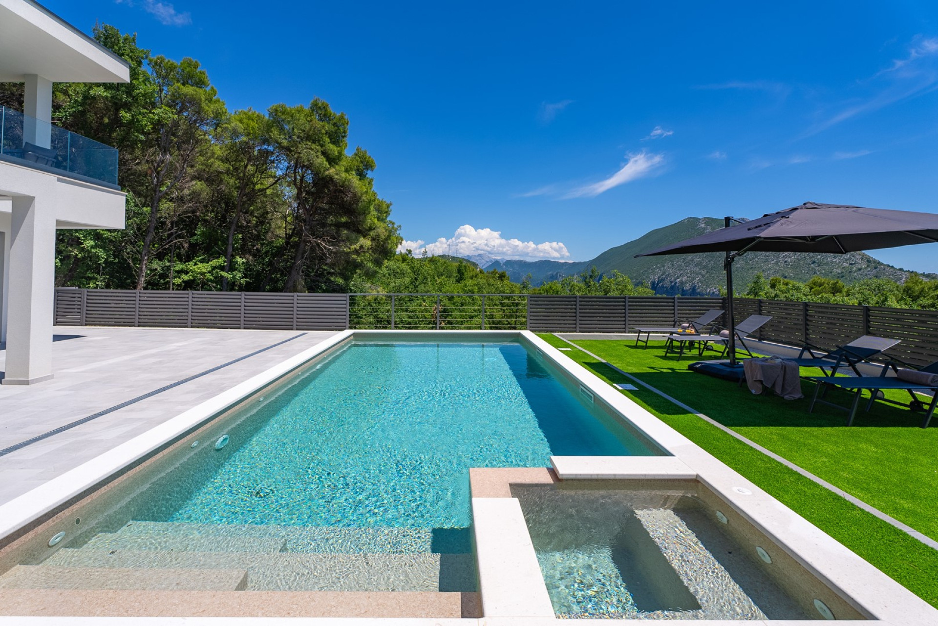 Villa River Hills