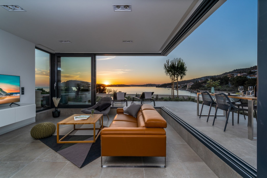 furnished with natural and high quality materials