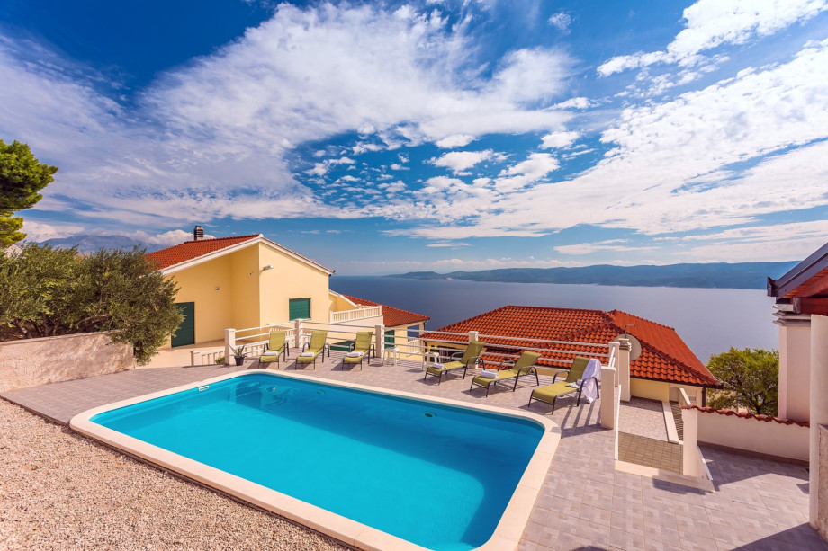 At the pool area you have your privacy and it is not overlooked